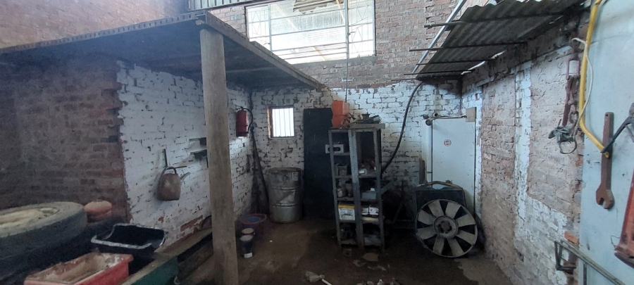 13 Bedroom Property for Sale in Bloemspruit Free State
